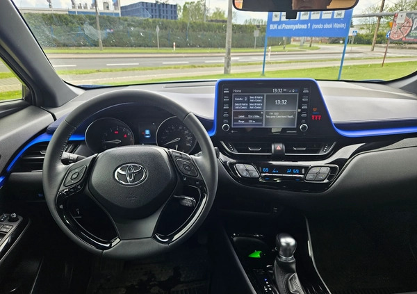 Toyota C-HR cena 91000 przebieg: 42000, rok produkcji 2021 z Poznań małe 191